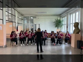 Prvo mesto za uchilishniot hor i orkestar 1