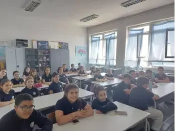 Patuvanje niz svetot na zemjotresite 1